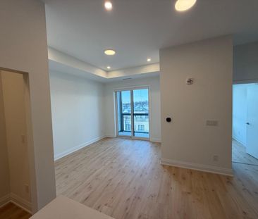 For Lease - 3250 Carding Mill Trail Unit# 516, Oakville, Ontario - Photo 5