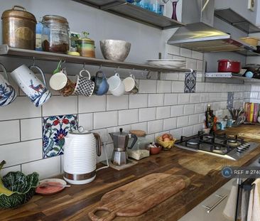 2 bedroom flat to rent - Photo 6