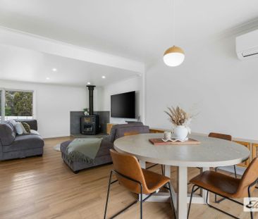 Fully Renovated, 3Br, Family Home on Large Block with Rear Access - Photo 1