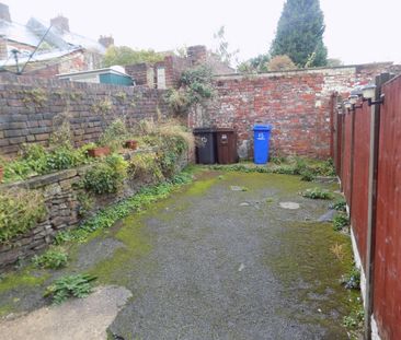 3 bedroom terraced house to rent - Photo 4