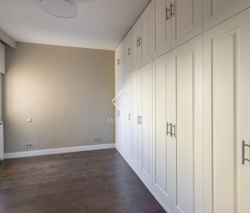 Madrid, Community of Madrid 28015 - Photo 2