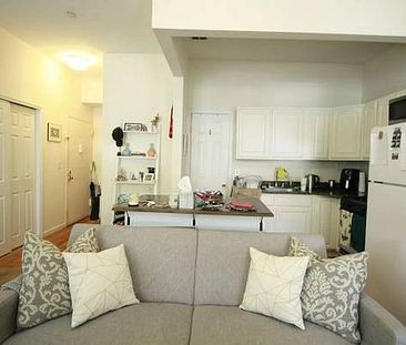 CLEAN-BRIGHT-1 BDRM-1 BATH, ONSITE-LAUNDRY|QUIET-LOCATION - Photo 1