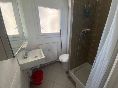 Location appartement rénové 1 pièce 17.76 m² à Montpellier (34000) - Photo 4