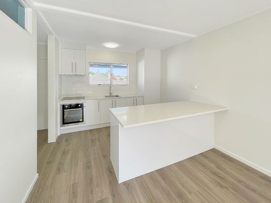 Mount Albert - 2 Bedroom, 1 Bathroom - Photo 1