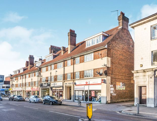 2 bedroom apartment to rent Addis Square, Portswood Road, Southampton, SO17 - Photo 1