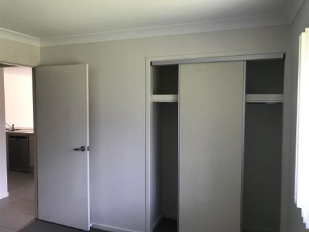 MODERN 3 BEDROOM DUPLEX UNIT - Photo 3