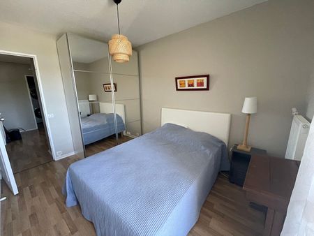 Location Appartement 4 pièces 84m² - Photo 4