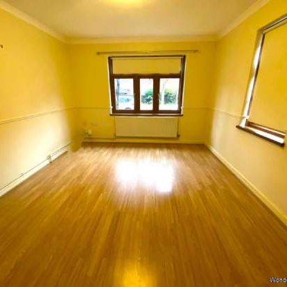 2 bedroom property to rent in London - Photo 1