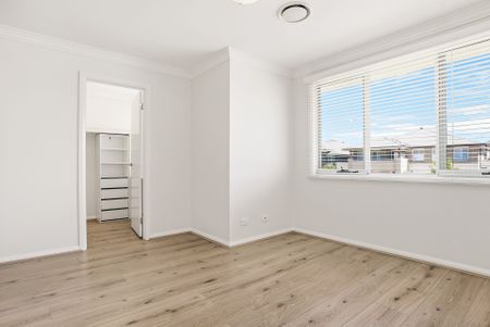 FOUR BEDROOM HOUSE - Photo 3