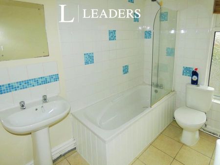 2 bedroom house to rent Carlton Street, Mansfield, Nottinghamshire, NG18 - Photo 3