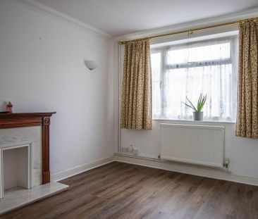 2 bedroom semi-detached house to rent - Photo 6