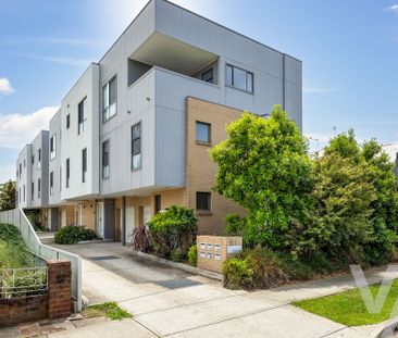 1/5 May Street, Mayfield NSW 2304 - Townhouse For Rent | Domain - Photo 1