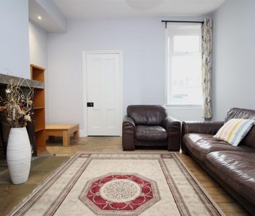 2 bedroom Flat to rent in Coniston Avenue, West Jesmond, Newcastle ... - Photo 3