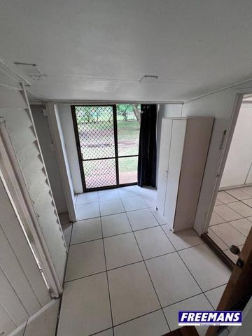 4 Bedroom Family Home - Photo 5