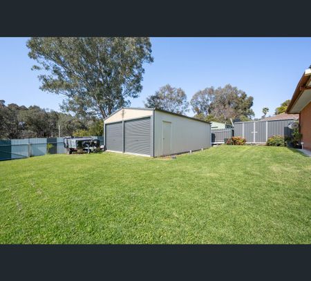 13 McMahon Place, West Wodonga, Vic 3690 - Photo 4