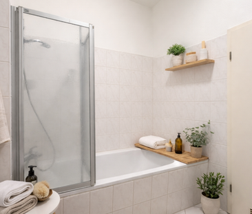 Charmante Drei-Raum-Wohnung mit Balkon in Zwickau - Photo 4