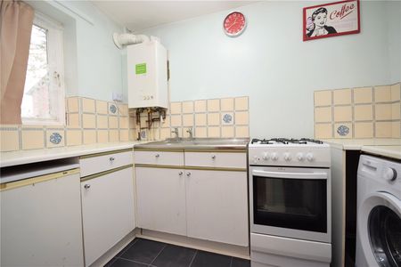 17, Swallow Close, Shadwell, Leeds, West Yorkshire, LS17 8XL - Photo 4