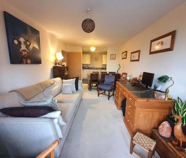 1 bedroom apartment to rent - Photo 2