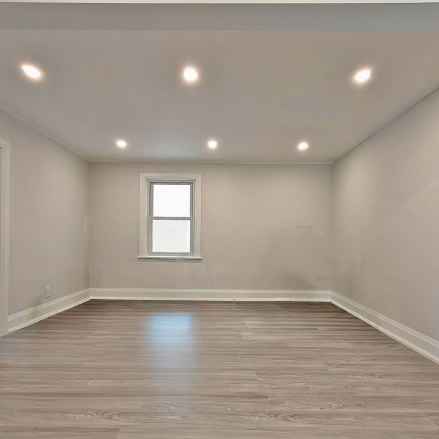 For Lease - 92 Cadillac Avenue Unit# Upper, Oshawa, Ontario - Photo 1