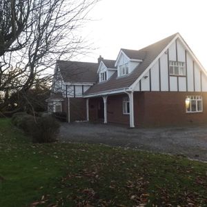 20 Ballymaglaff Road, Comber, Newtownards, BT23 5RE - Photo 2