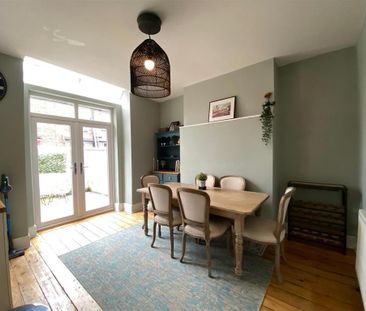 3 bedroom end of terrace house to rent - Photo 1