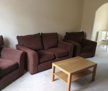 4 bedroom detached house to rent - Photo 2