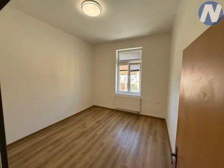 Pronájem, byt 1+kk, 30 m - Photo 3
