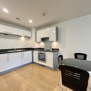 1 Bedroom Apartment To Rent - Photo 2