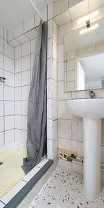 Appartement à louer - REIMS- RUE MARTIN PELLER - Photo 4