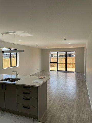 Amazing location in Auranga 4 bedroom stand alone - Photo 4