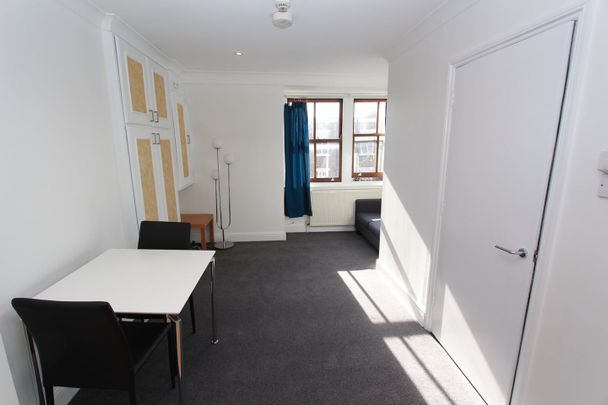 1 Bed Flat, Howitt Road, NW3 - Photo 1