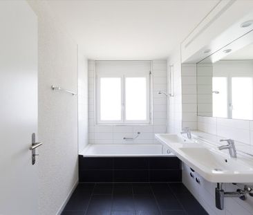 3.5 Zimmer, 93 m², 2. Stock - Photo 3