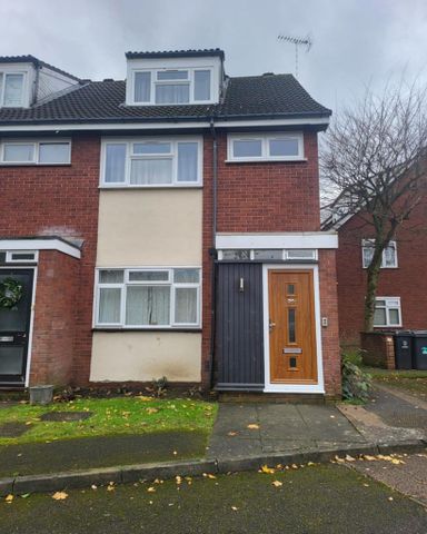 1 bedroom in a flat share to rent - Photo 5