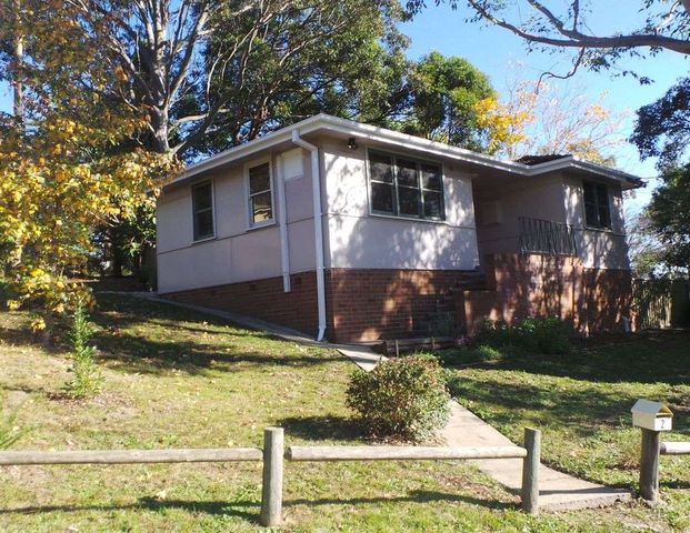 Ideally Located Two Bedroom Home - Photo 1