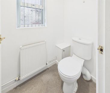 3 bedroom semi-detached house to rent - Photo 6