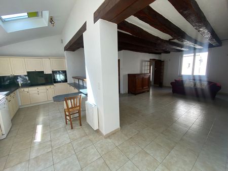 Location Maison 5 pièces 123m² - Photo 3