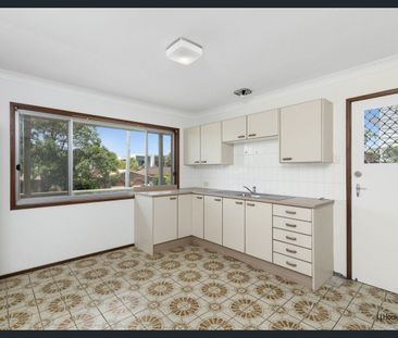 Top-Floor Duplex – 300m Stroll to the Beach! - Photo 2