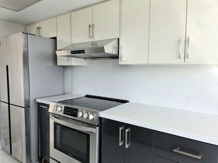 For Lease - 330 Alton Towers Circle Unit# Ph206, Toronto, Ontario - Photo 3