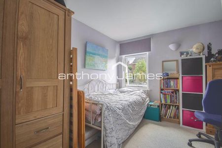 2 bedroom end of terrace house to rent - Photo 5