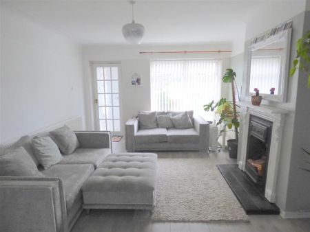 3 bedroom semi-detached house to rent - Photo 4