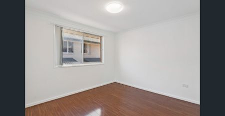 Freshly Updated Three-Bedroom Unit in Prime Coastal Location - Photo 2