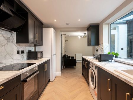 💎 Brand New Premium Ensuite Rooms | £0 Deposit Room 4 - Photo 5