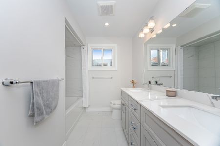 For Lease - 1286 Old Orchard Avenue Unit# Main, Pickering, Ontario - Photo 2