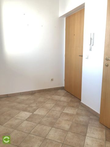 CHRISTOPH CHROMECEK IMMOBILIEN - GIESSHÜBL - Nette 2-Zimmer-Dachgeschosswohnung mit Wienblick! - Foto 5