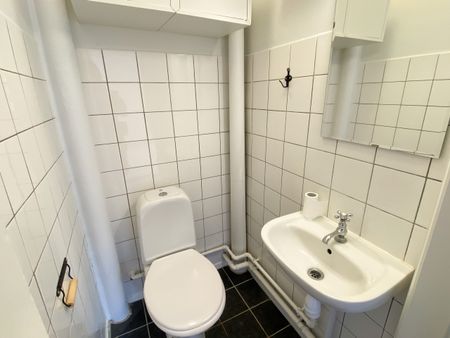 Flot 3-værelses lejlighed i vestbyen - Photo 3