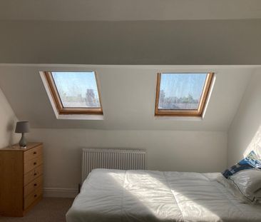 Room in a Shared House, Chester Road, M32 - Photo 2