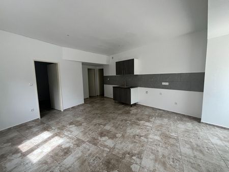 Location Appartement 2 pièces 44m² - Photo 2