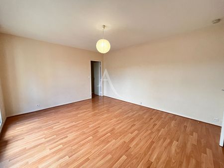 Location Appartement 1 pièce 32m² - Photo 2