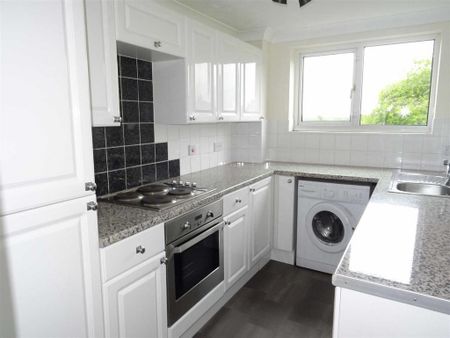 1 bedroom flat to rent - Photo 4