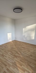 Location Appartement 2 pièces 43m² - Photo 4